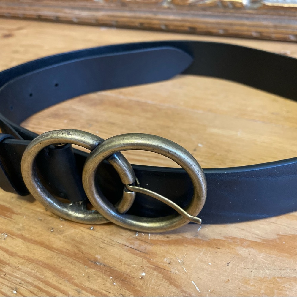 Sundance Black Brass Circle Italian Leather - Picture 9 of 11